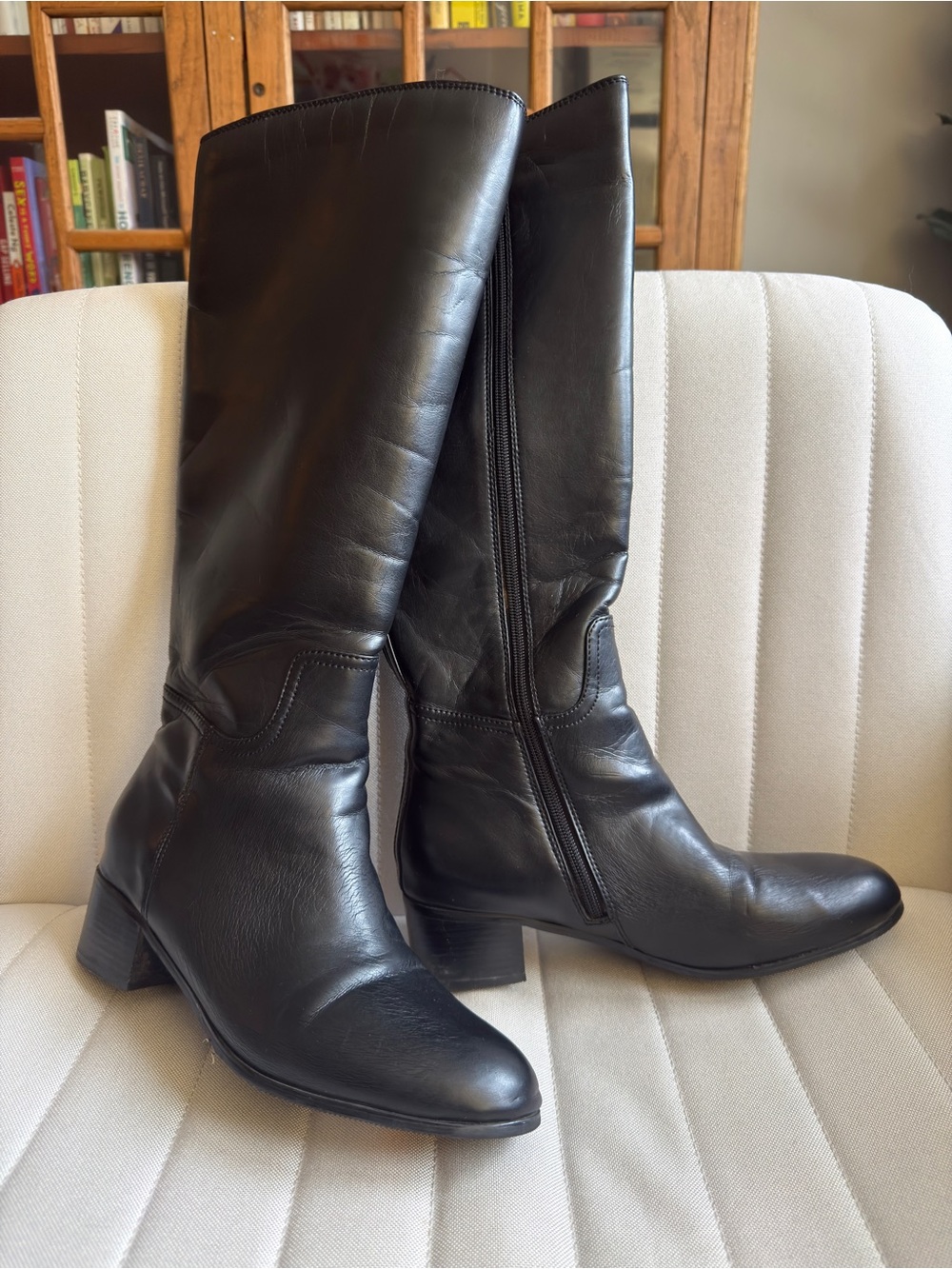 Valdini Black Genuine Leather Knee High Boots Size 8.5